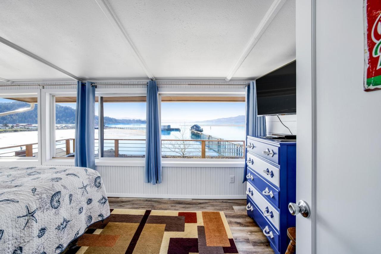 Fisherman'S Dream Boat House Garibaldi Dış mekan fotoğraf